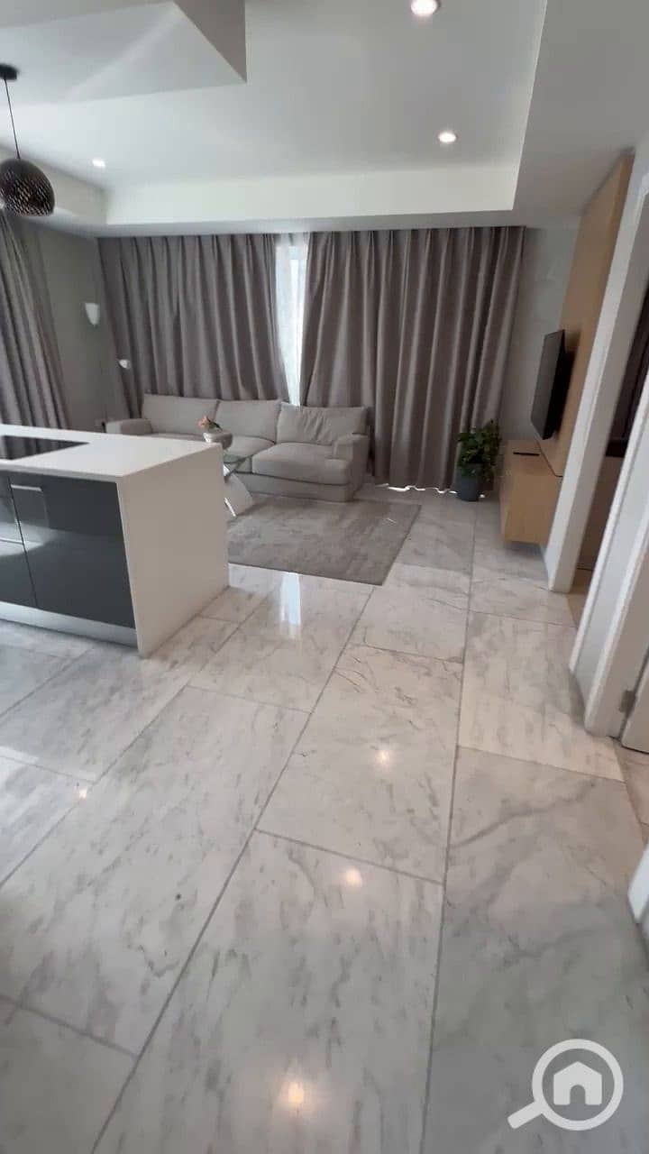 11 WhatsApp Video 2025-12-28 at 15.49. 31_010. jpg