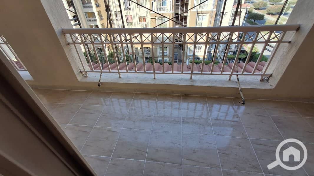 4 39b1ec14-2803-40e9-85ca-4394537c2c9d. jpg