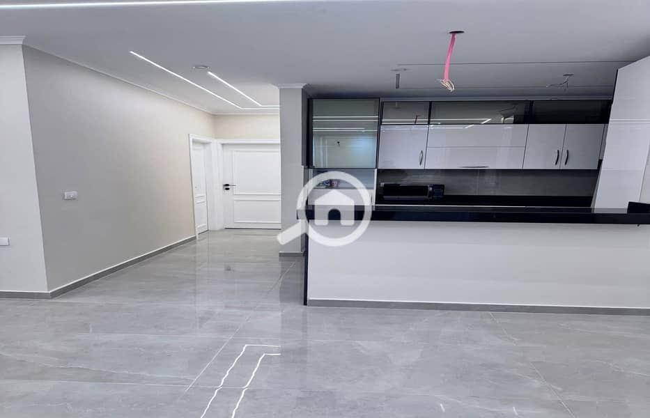 3 WhatsApp-Image-2025-04-12-at-2.24. 54-PM_1400x900. jpg