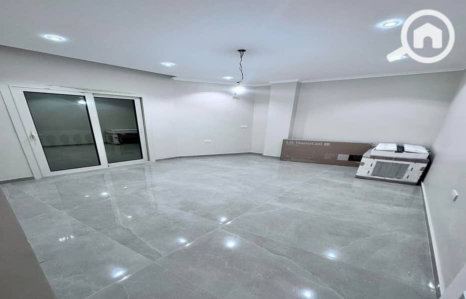 9 WhatsApp-Image-2025-04-12-at-2.25. 29-PM-1_1400x900. jpg