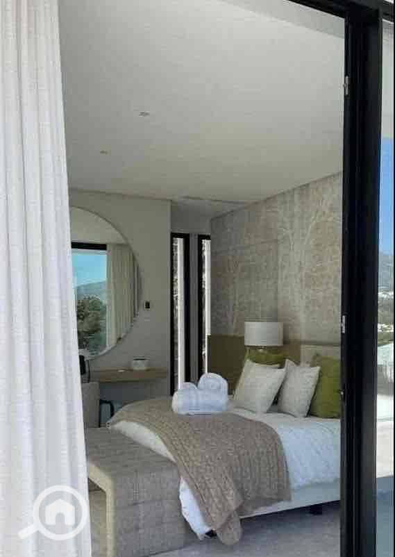 3 c912b806-ed01-46a4-a075-18bca41be2cc. jpg