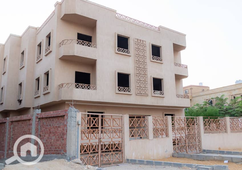 9 d6f680b6-f669-4837-83f3-700c0131cb8c. jpg