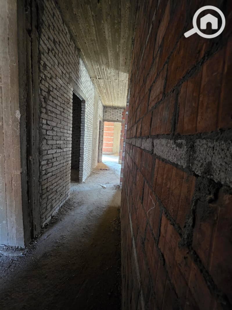 16 60409443-b178-4f2e-813e-b8f3e86a5517. jpeg