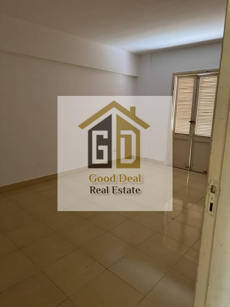 10 dc983a64-6d3b-4bf7-b85d-2676a12dc9e9. jpg