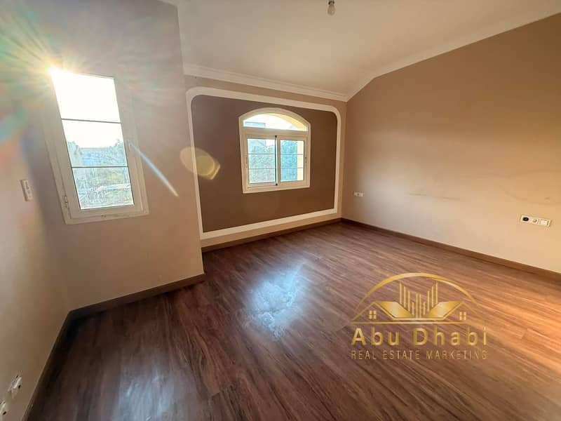 4 bc9f1afa-f18d-482a-9d81-1b7045e127aa. jpg