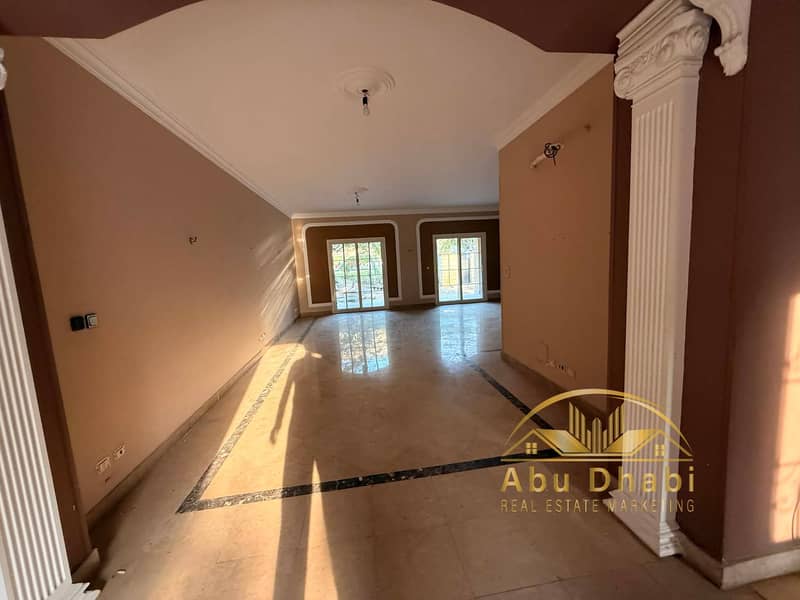 10 fe4bc9e4-2476-492f-ae8a-f25446b57a50. jpg