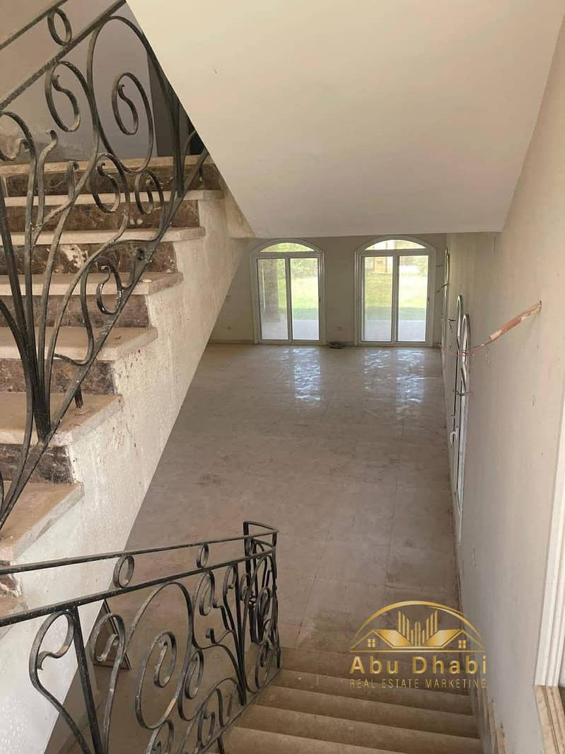 8 bdc6fb15-66b4-4f8e-add3-596ad7503ea5. jpg