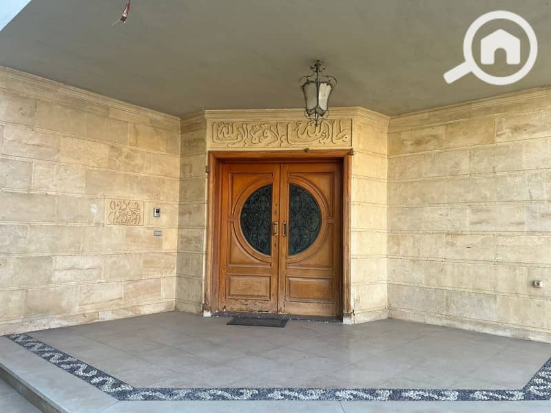 5 7b0f8f1a-b371-4d62-9568-4a652787a4a0. jpg