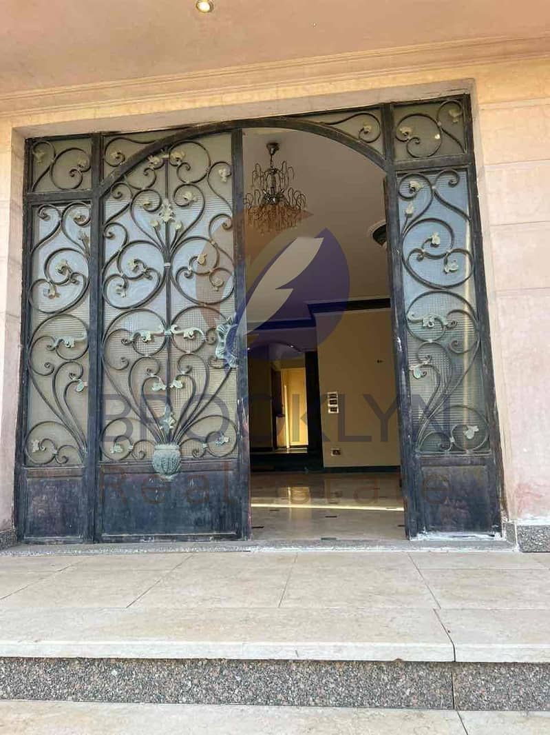 6 76db830f-c696-465e-8a74-8e3a31e5b38d. jpg