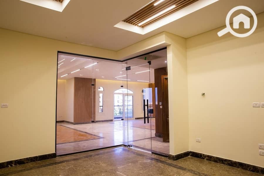 2 c7a82a12-e590-4535-950a-e0b492ed0ac7. jpg