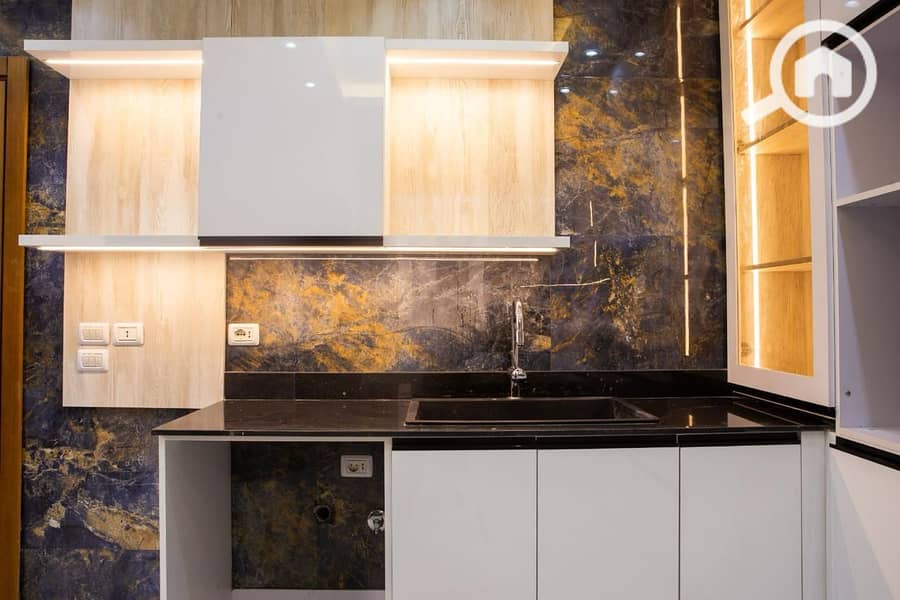 7 32c096f6-e553-4d28-a13d-6839a8872ab6. jpg