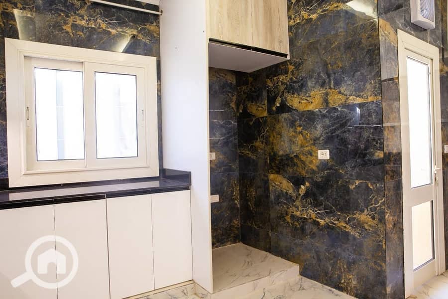 23 ceeceba4-562b-456f-b2eb-3e17701b1da8. jpg