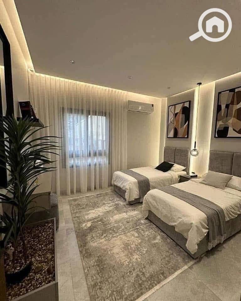 7 FB_IMG_1746310207392. jpg