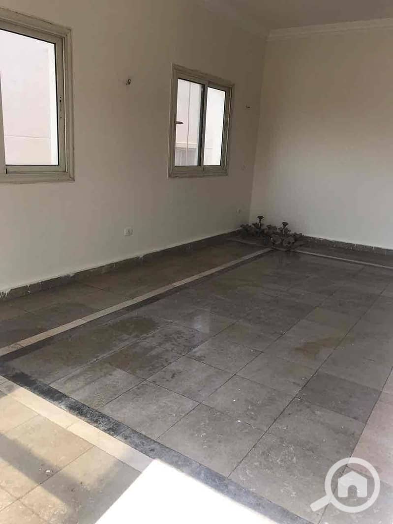 7 6637a5cb-89d4-437e-82c9-0a43f1d7a0d6. jpg