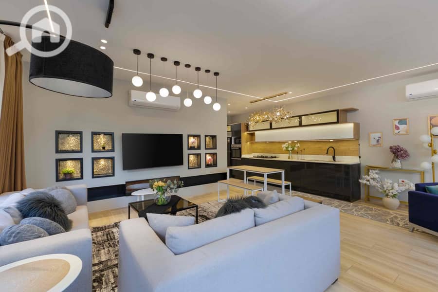 6 627d93f6-e54d-4709-9aab-a27120af7c46. jpg