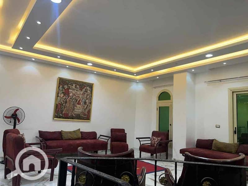 4 fec3334d-3016-456e-bfe8-3cc6aa708e8c. jpg