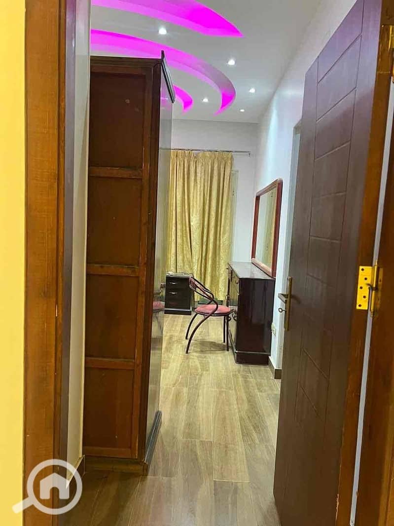 37 b64eb971-209c-4712-8b4a-009a19ffe1fa. jpg