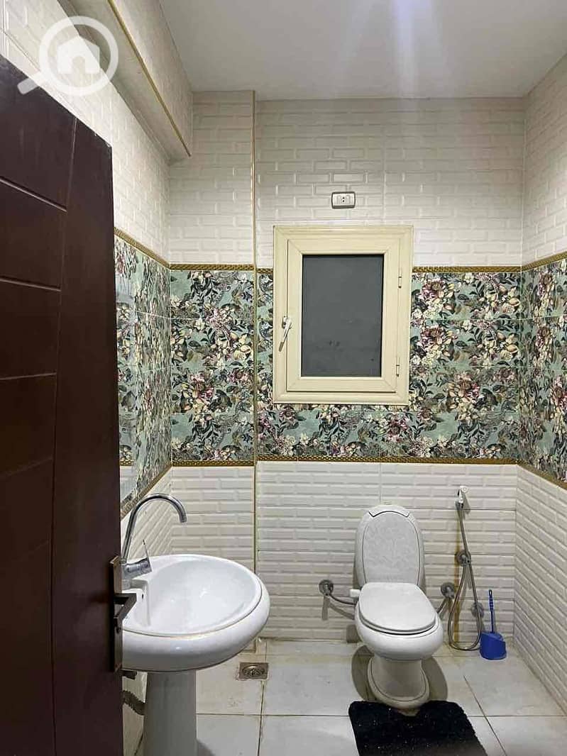 41 f3585999-5ddf-4ec7-ae48-c1b575e31271. jpg