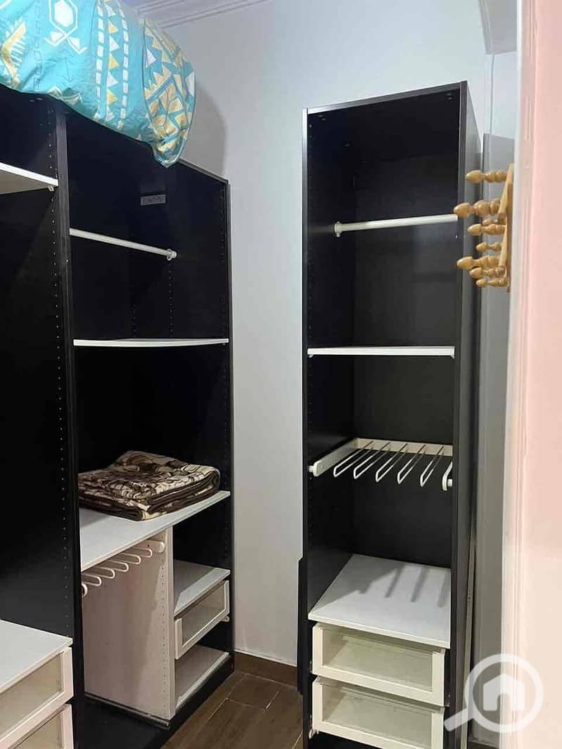 42 8b615562-2988-4129-9f3b-0b52ab519576. jpg