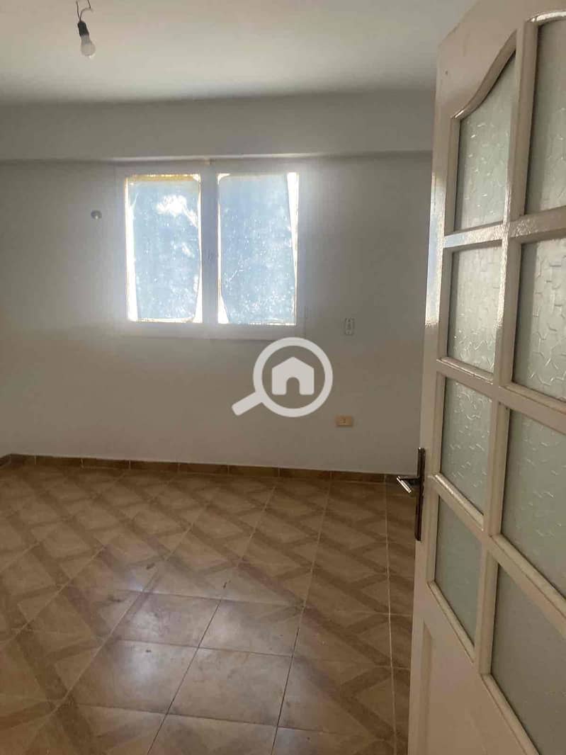 8 27c7ee5f-ed4c-412f-94d6-7c135f9d414c. jpg