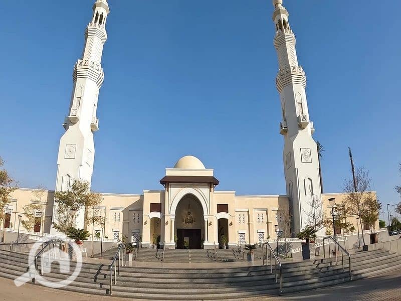 2 4c02bd29-9ed3-4bc2-b443-20238a51a3fc. jpeg