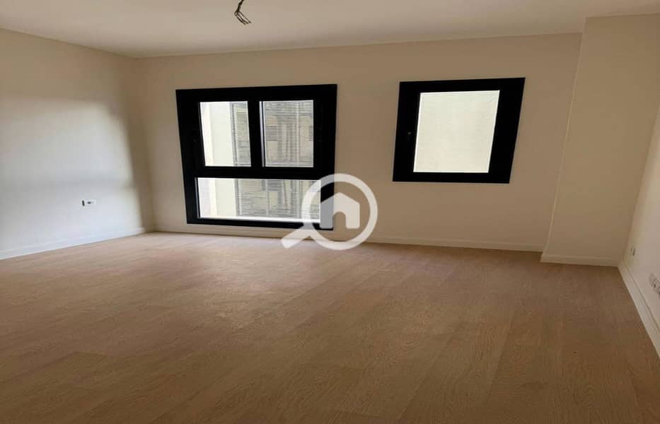 5 86c52f2e-af27-4970-8582-44d03fc5fb83_1400x900. jpg