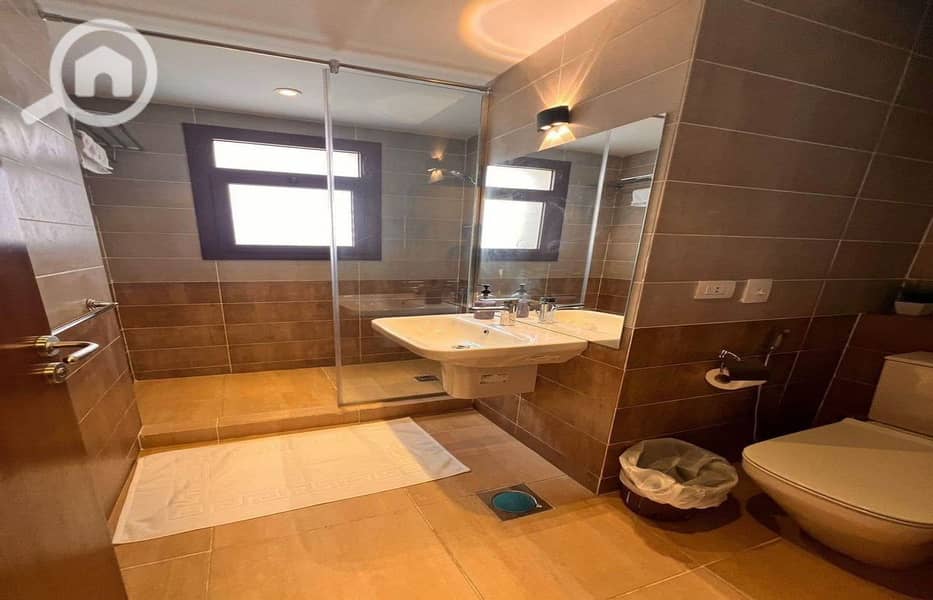 7 WhatsApp Image 2025-11-10 at 2.41. 08 AM_1400x900. jpg