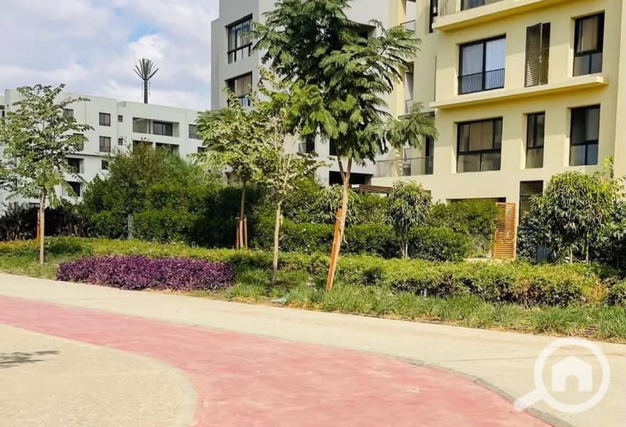 9 cf68e76a-50ba-43b0-bf0d-79d1cbe91975. jpg