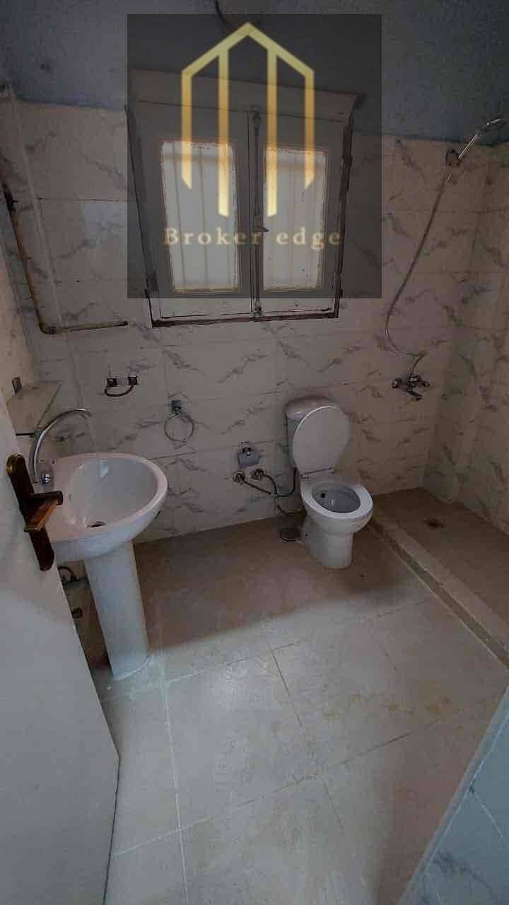 6 0ef506d3-3ca5-41bc-a852-bf67d5d69be1. jpg