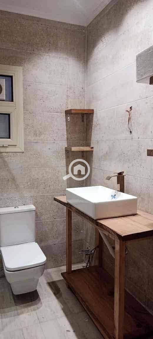 8 0cbdb582-95e9-4b78-bba7-27a834f440ff. jpg