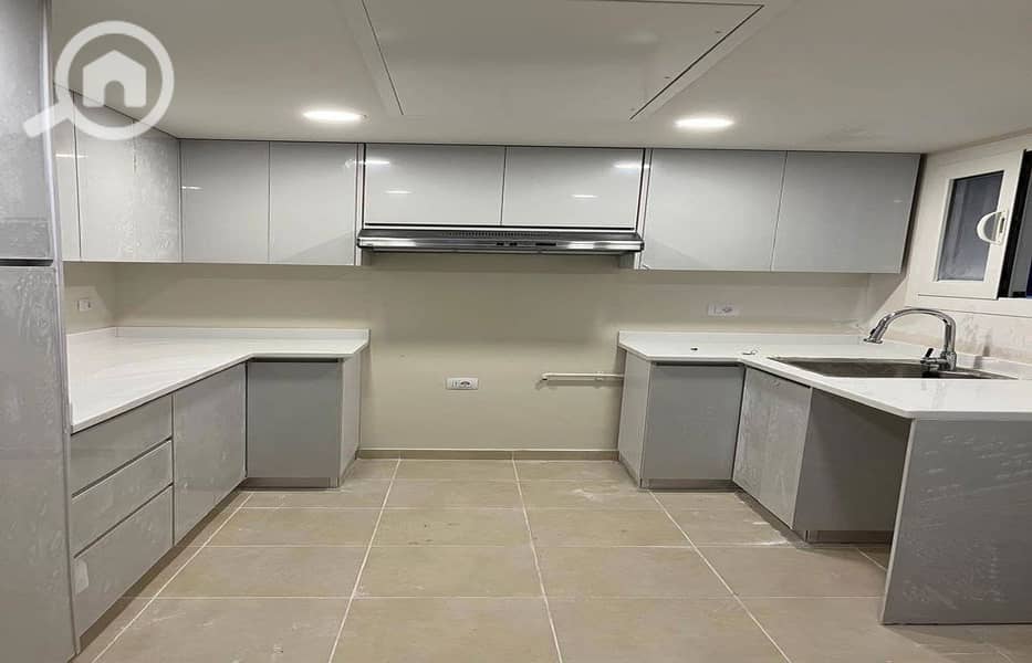 5 WhatsApp Image 2025-11-24 at 6.38. 58 AM (1)_1400x900 (1). jpg