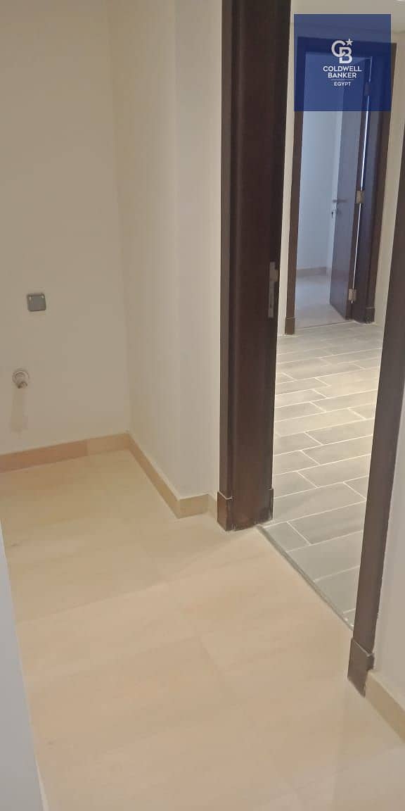 4 WhatsApp Image 2026-01-12 at 18.32. 48_a53b9a62. jpg