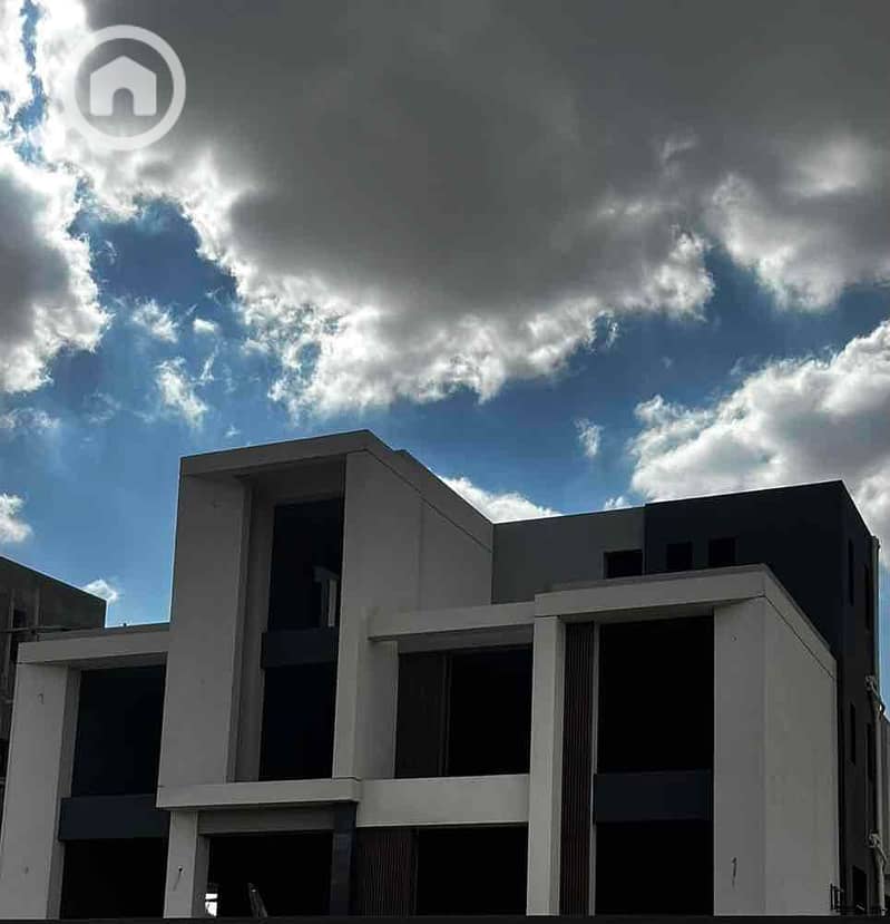 6 4203c20b-a103-40e1-96f7-c2cc5287bf07. jpg