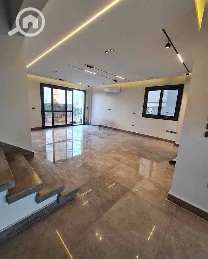 6 36462e24-d4fd-4784-b571-b6d0a72a91f2. jpg