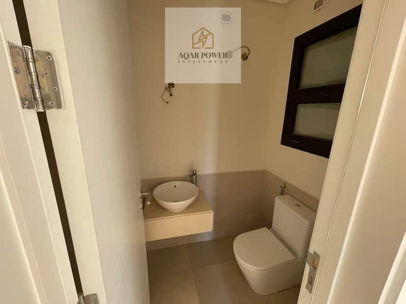 10 41c331ae-ea3d-45ab-923b-003fd3961430. jpeg