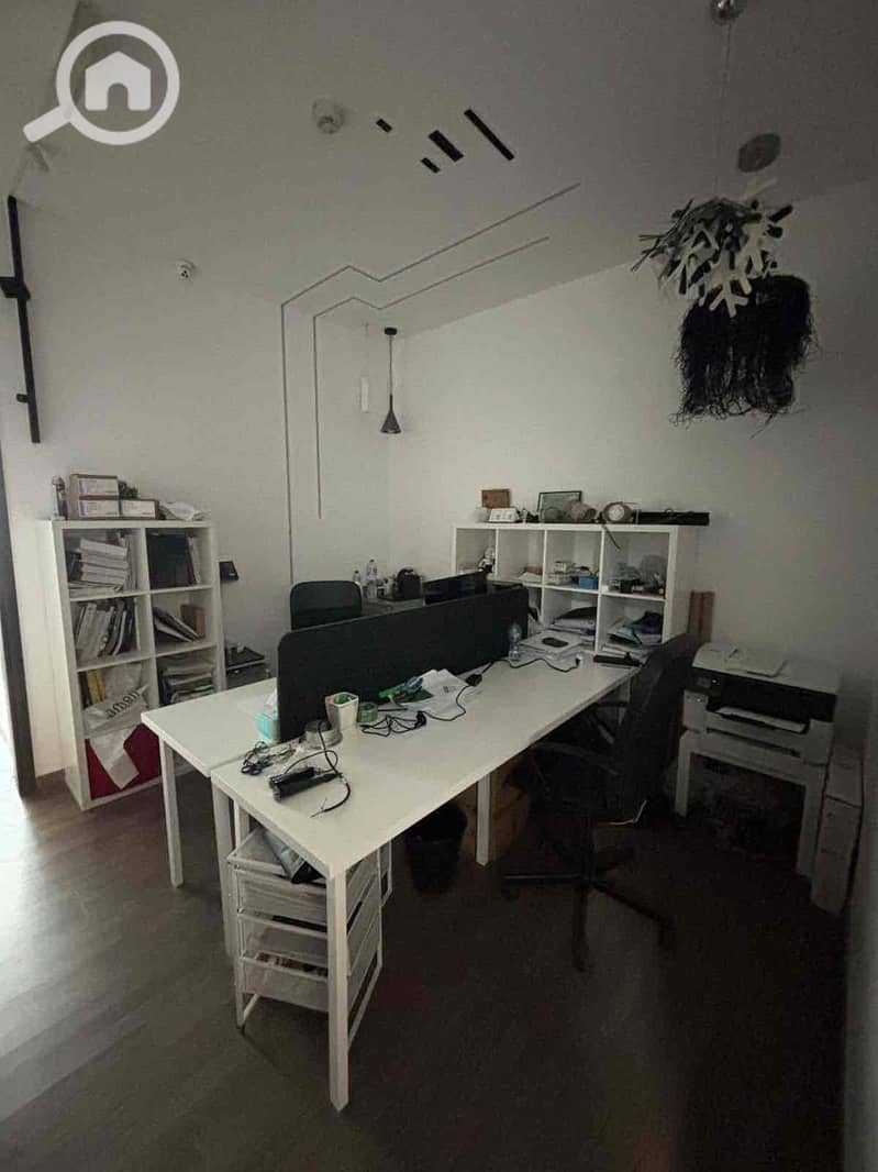 2 1317a6c7-806c-435d-89f3-faf141b6f535. jpg