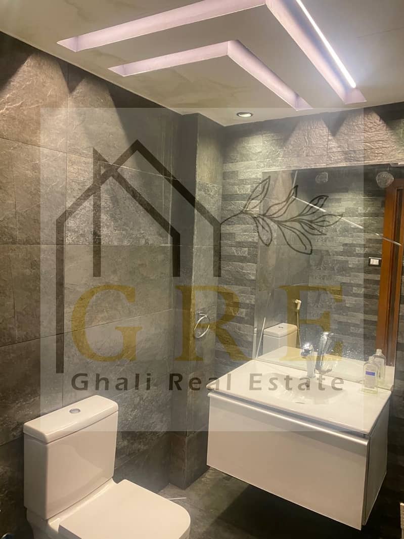 3 4e810f37-a2b7-4dfb-9db4-c46b84d732c1. jpg