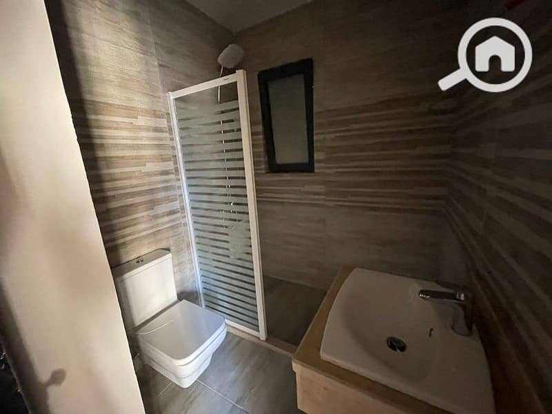 7 a024c3a1-d23b-4353-8806-25f42cb6e4ba. jpg