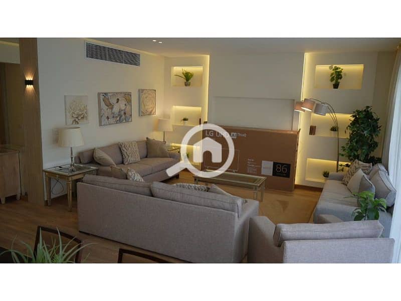 11 d414cdeb-06a5-4f5f-926f-1a741f4437eb. jpg