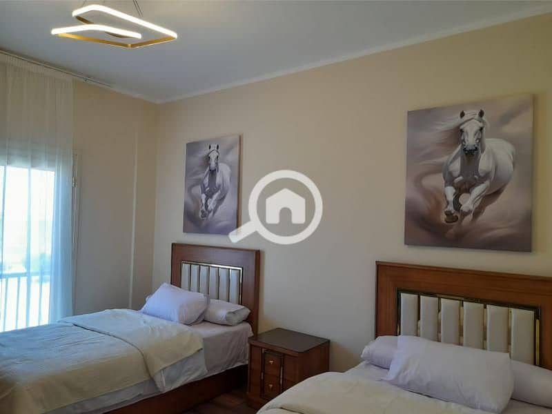 5 b2e27493-5b84-4e31-91af-245d64517356. jpg