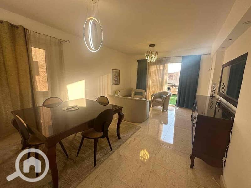 12 2a476fd4-f0ff-4bcf-83f7-0d78709f6cd9. jpg