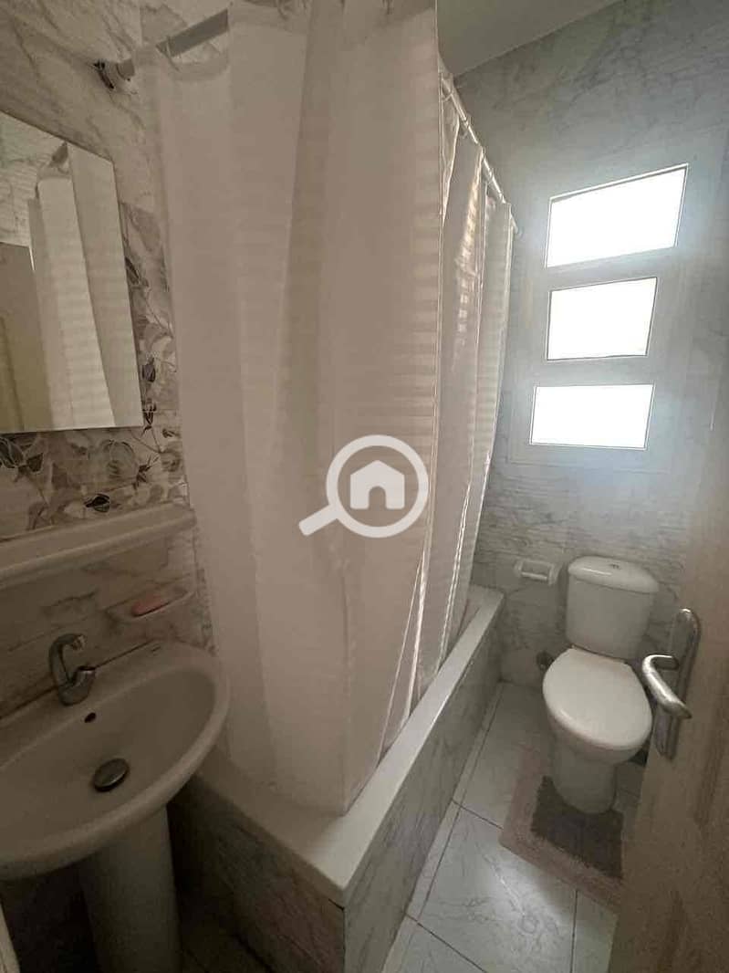 12 07bac0f0-1909-4b0b-b1ec-a92b490beee2. jpg