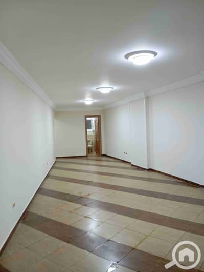 فلیٹ 3 غرف نوم للايجار في ميامي، الإسكندرية - 1000856227. jpg