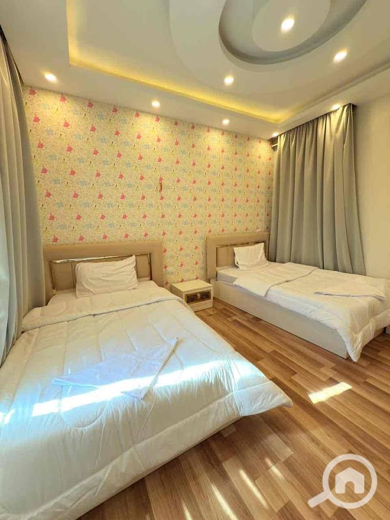 7 061a1154-fa86-4ddb-be96-978aa71cc157. jpg