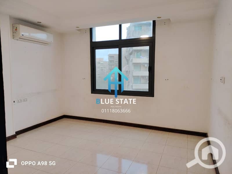 4 01118063666 (67). png