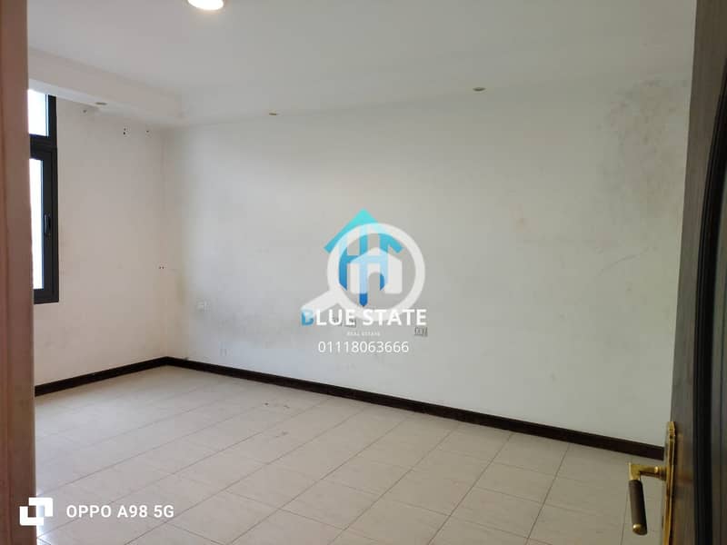 5 01118063666 (69). png