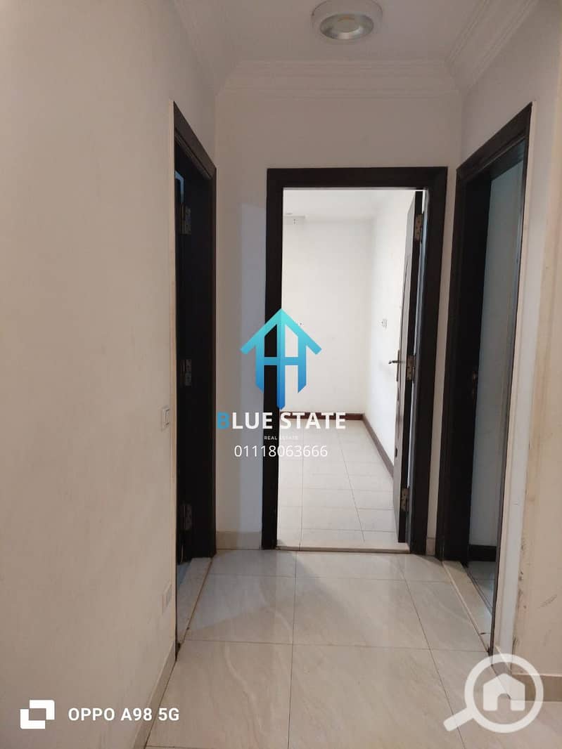 9 01118063666 (70). png