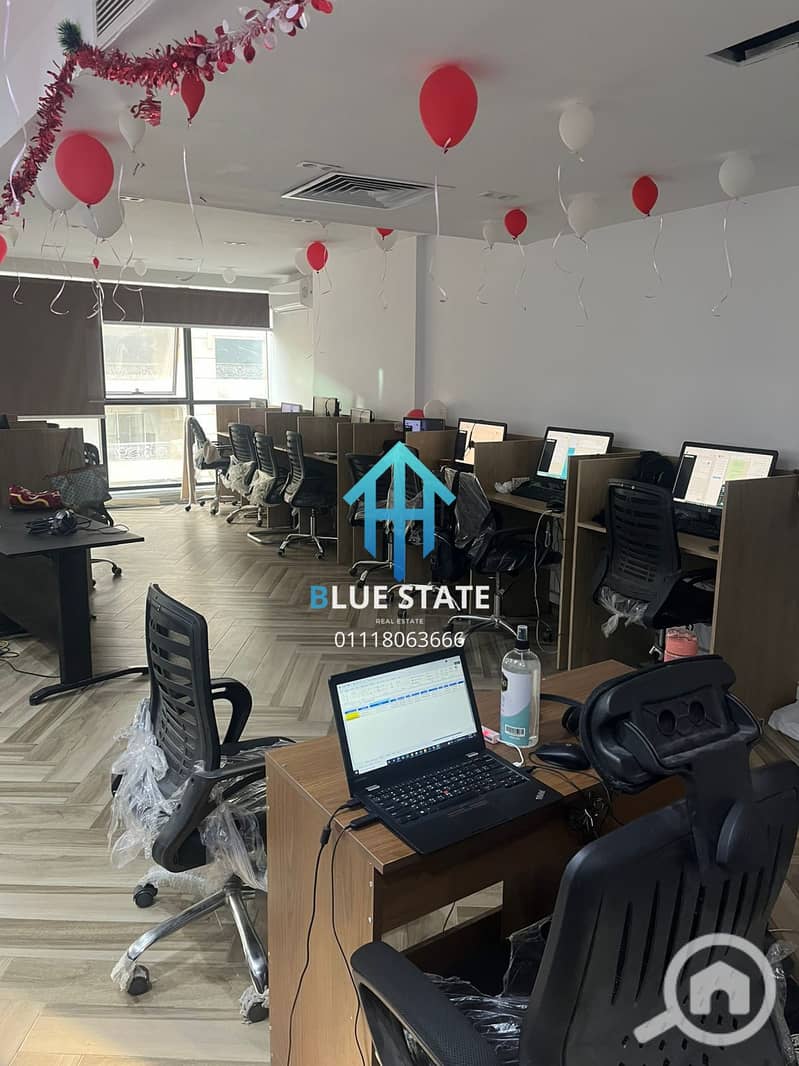 2 01118063666 (68). png