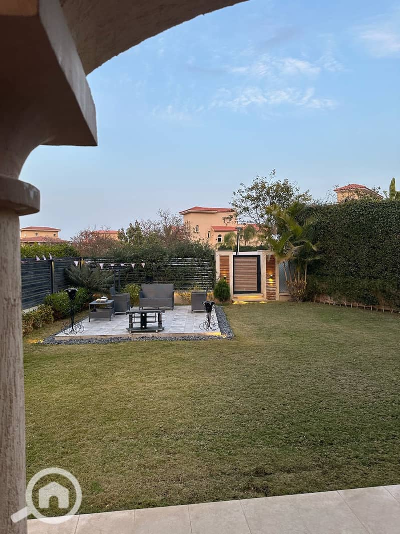 33 c880c209-f610-43c1-8feb-e138d8143640. jpeg