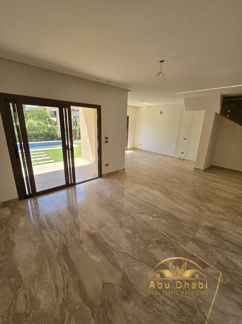 16 60d1513f-ebdf-4d0f-8088-4d97b3d0cd77. jpg